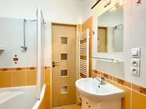 Pronájem bytu 2+kk, Česká Lípa, Okružní, 40 m2