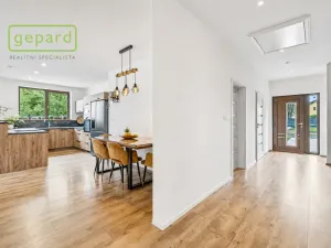 Prodej rodinného domu, Nová Role, Slunečná, 143 m2