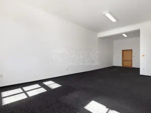 Pronájem kanceláře, Nový Jičín, Masarykovo nám., 40 m2
