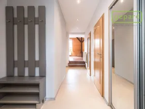 Pronájem bytu 2+kk, Praha, Za poštou, 75 m2