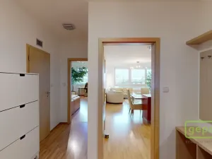 Pronájem bytu 3+kk, Praha, Nad Okrouhlíkem, 75 m2