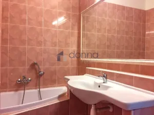 Pronájem bytu 1+1, Praha, Peroutkova, 34 m2