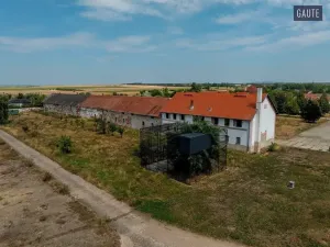 Prodej zemědělské usedlosti, Vlasatice, 5889 m2