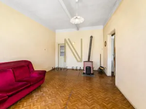 Prodej rodinného domu, Černošín, nám. 1. máje, 144 m2