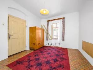 Prodej rodinného domu, Černošín, nám. 1. máje, 144 m2