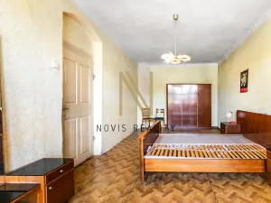 Prodej rodinného domu, Černošín, nám. 1. máje, 144 m2