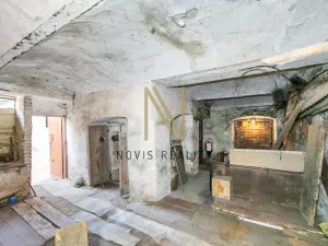 Prodej rodinného domu, Černošín, nám. 1. máje, 144 m2