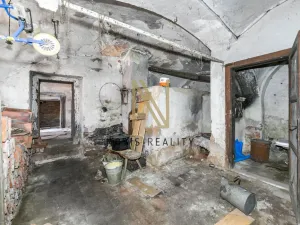 Prodej rodinného domu, Černošín, nám. 1. máje, 144 m2