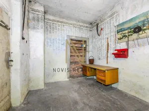 Prodej rodinného domu, Černošín, nám. 1. máje, 144 m2