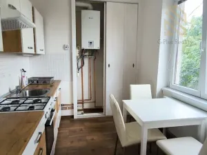 Pronájem bytu 2+1, Louny, 28. října, 51 m2