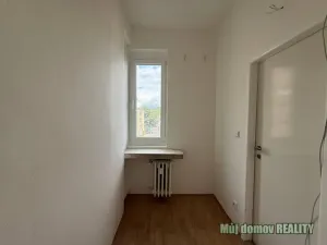 Pronájem bytu 3+1, Praha - Holešovice, U elektrárny, 70 m2