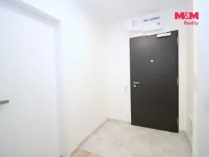 Pronájem bytu 2+kk, Praha - Vysočany, Pod Harfou, 42 m2