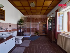 Prodej rodinného domu, Božanov, 263 m2