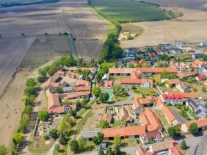 Pronájem kanceláře, Černiv, 100 m2