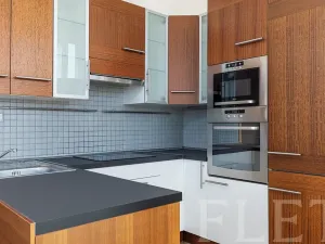 Pronájem bytu 2+kk, Praha - Strašnice, V Rybníčkách, 47 m2