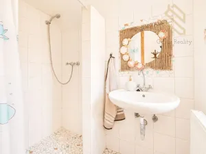 Pronájem bytu 3+1, Černiv, 110 m2