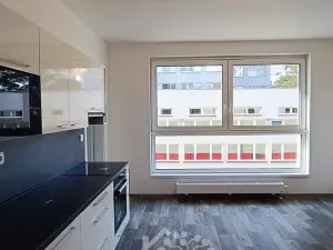 Pronájem bytu 2+kk, Liberec, U Nisy, 48 m2