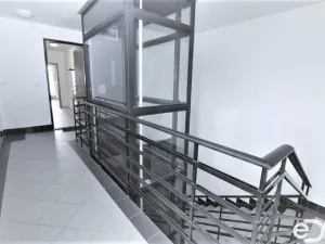 Pronájem bytu 1+kk, Praha - Holešovice, Osadní, 33 m2