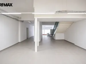 Pronájem obchodního prostoru, Čáslav - Čáslav-Staré Město, nám. Jana Žižky z Trocnova, 170 m2