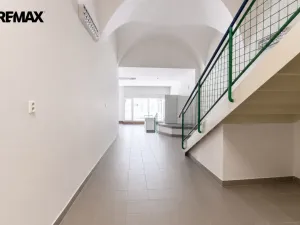 Pronájem obchodního prostoru, Čáslav - Čáslav-Staré Město, nám. Jana Žižky z Trocnova, 170 m2