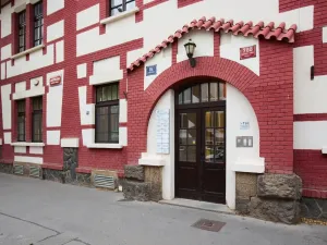 Pronájem ordinace, Praha - Holešovice, Jankovcova, 99 m2