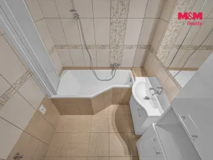 Prodej bytu 3+1, Hradec Králové - Slezské Předměstí, Severní, 57 m2