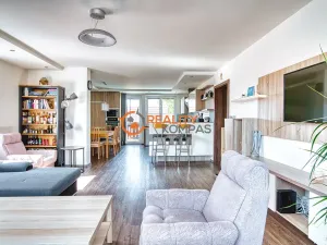 Prodej rodinného domu, Hovorany, 220 m2
