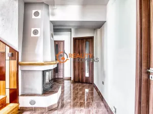 Prodej rodinného domu, Hovorany, 220 m2