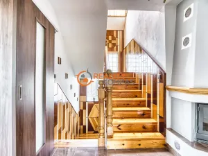 Prodej rodinného domu, Hovorany, 220 m2