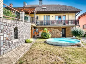 Prodej rodinného domu, Hovorany, 220 m2
