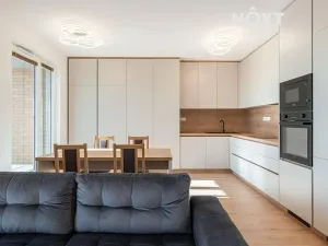 Pronájem bytu 2+kk, Pardubice, U Sportovní školy, 97 m2