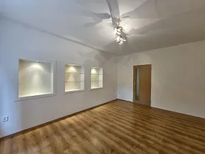 Prodej bytu 3+kk, Nový Bor, Husova, 68 m2