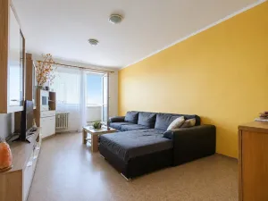 Prodej bytu 3+1, Milovice, Lesní, 104 m2