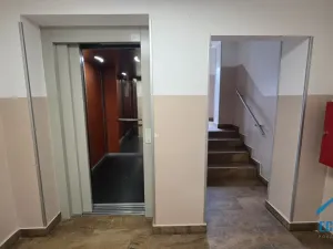 Prodej bytu 3+1, Praha - Troja, Hnězdenská, 68 m2