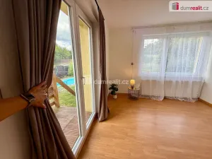 Pronájem bytu 1+kk, Praha - Lipence, Jílovišťská, 11 m2