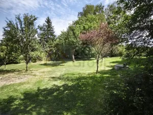 Prodej rodinného domu, Jenišov, 700 m2