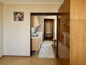 Prodej bytu 2+1, Praha - Hostivař, Kozmíkova, 53 m2