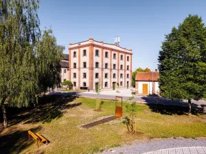 Pronájem kanceláře, Dašice, Štenclova, 142 m2