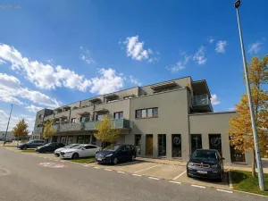 Pronájem bytu 2+kk, Praha - Hostavice, Holenská, 55 m2