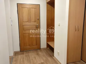Pronájem bytu 2+1, Praha - Kobylisy, Kaňkovského, 62 m2