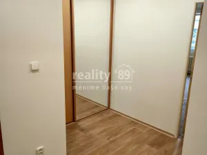 Pronájem bytu 2+1, Praha - Kobylisy, Kaňkovského, 62 m2