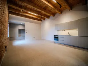 Pronájem kanceláře, Dašice, Štenclova, 64 m2
