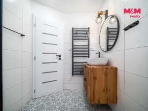 Prodej bytu 2+1, Praha - Dejvice, Kafkova, 43 m2