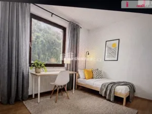 Pronájem atypického bytu, Praha - Lipence, Jílovišťská, 14 m2