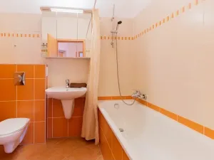 Pronájem bytu 2+kk, Český Krumlov, Pod Hrází, 64 m2