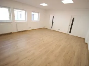 Pronájem kanceláře, Praha - Žižkov, Husitská, 63 m2