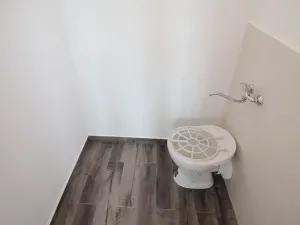 Pronájem kanceláře, Praha - Žižkov, Husitská, 63 m2