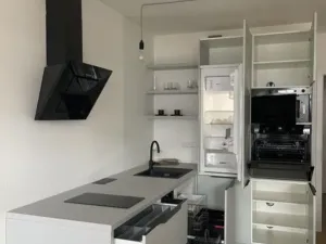 Pronájem bytu 1+kk, Praha - Hloubětín, Poděbradská, 38 m2