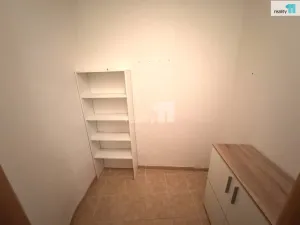 Pronájem bytu 2+kk, Praha - Vysočany, Kolbenova, 86 m2