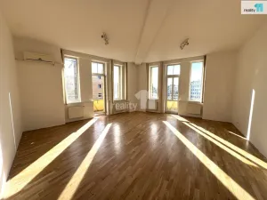 Pronájem bytu 2+kk, Praha - Vysočany, Kolbenova, 85 m2